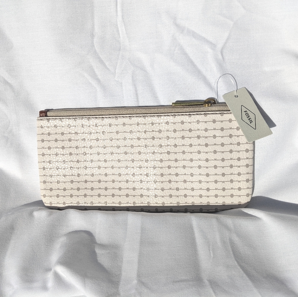 Fossil Pouch